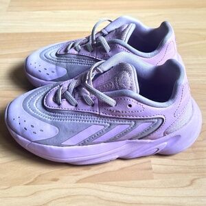 Girls Adidas 11 Ozelia Bliss Lilac Sneakers Shoes Gym Performance Athletic Wear